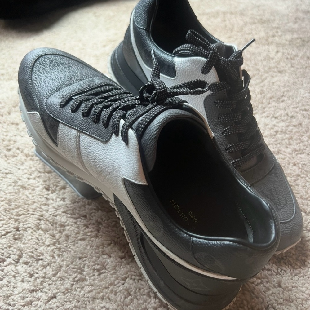 Louis Vuitton Black and White Men's Sneakers